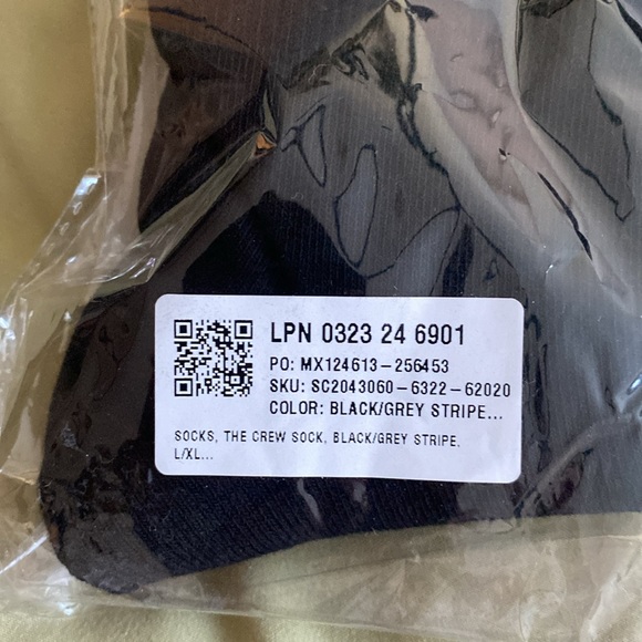 The Crew Sock by Fabletics 🖤🩶L/XL - Picture 3 of 6